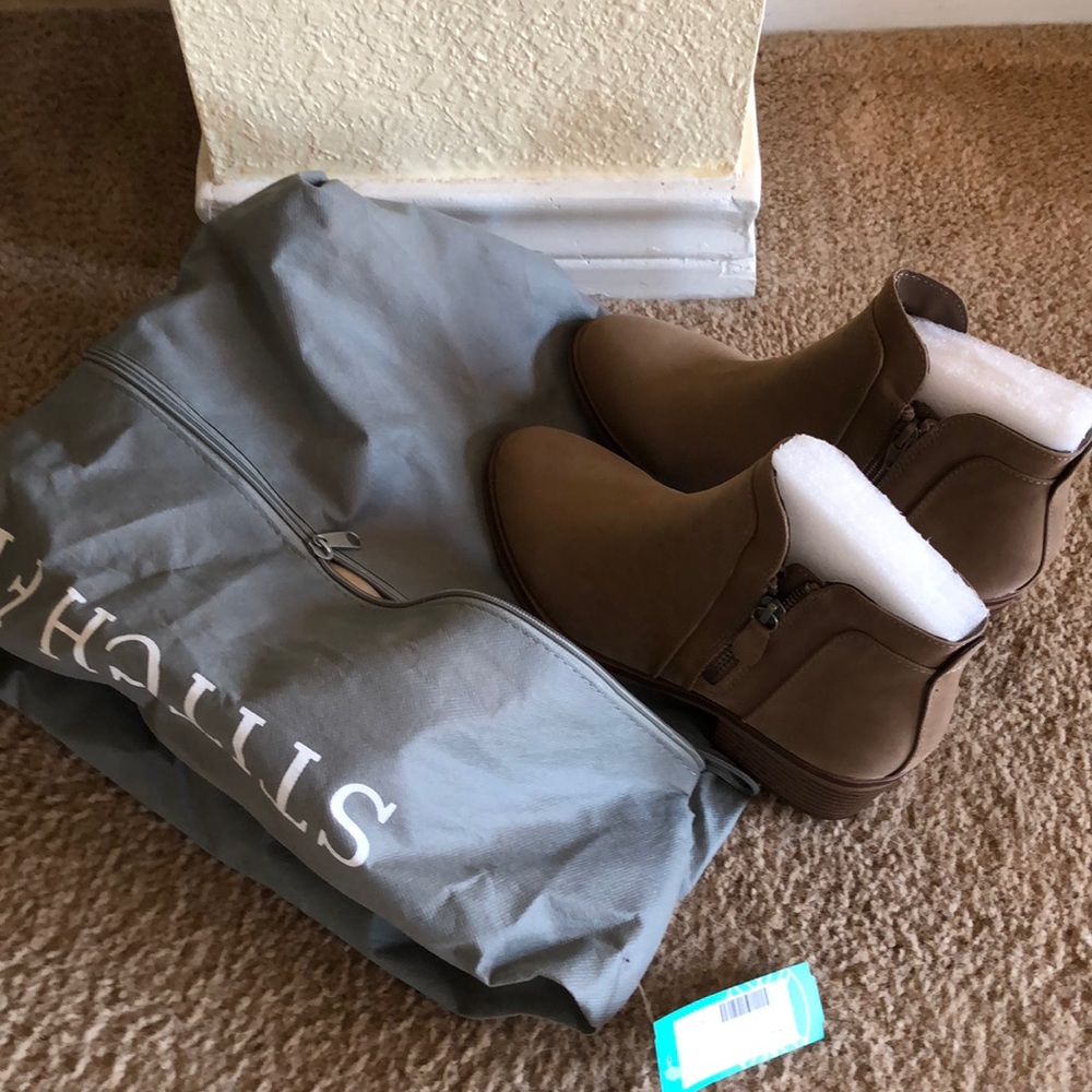 Beige booties